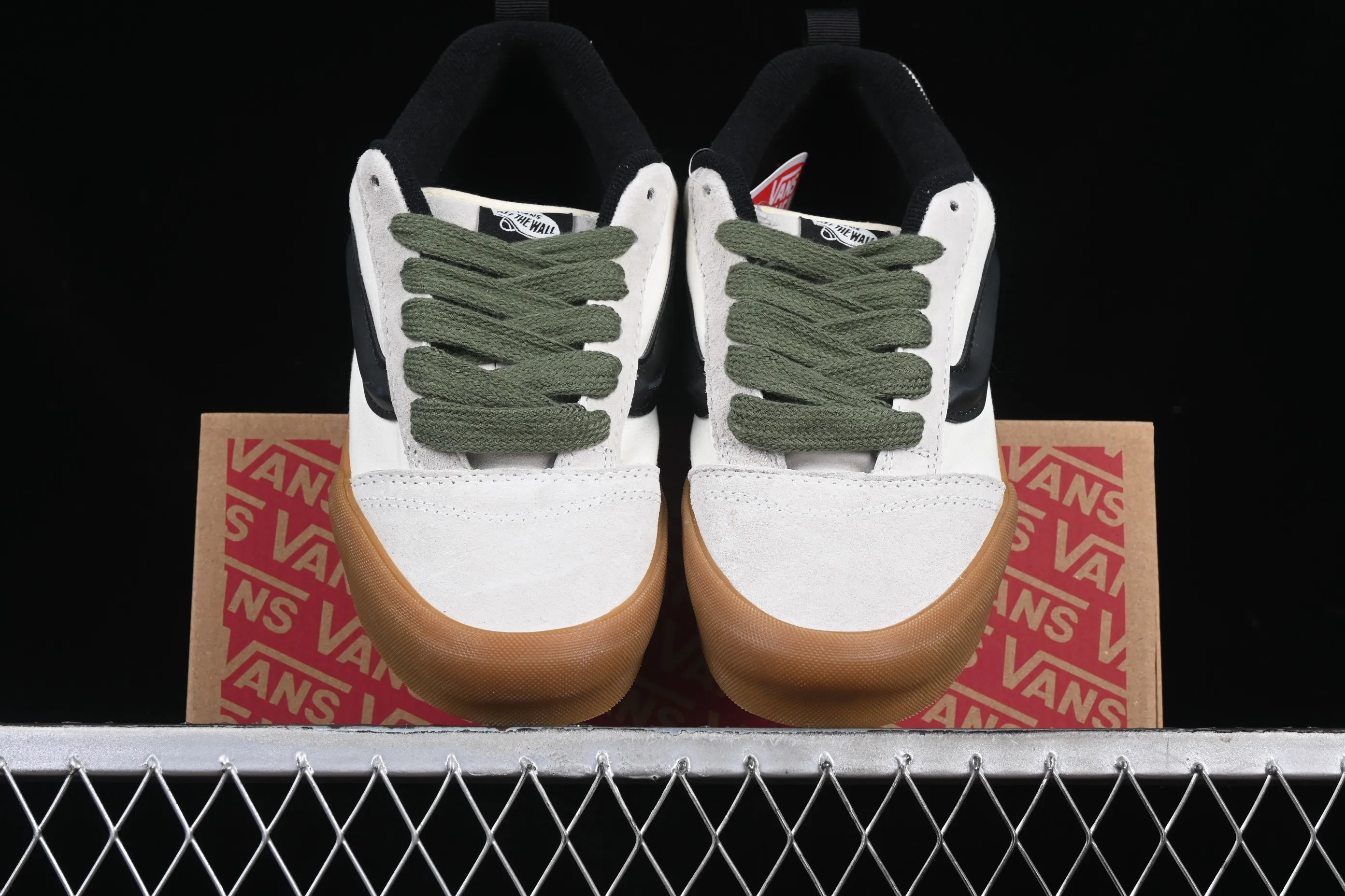 All categories Vans Vans series Vans Low Vans low-top Vans Knu Skool Vans low-top retro casual vulcanized bread shoes VN000CP50VM